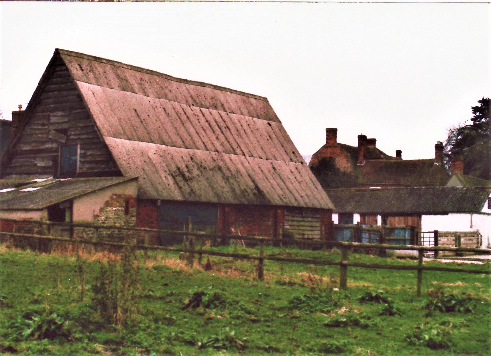 Yew_Tree_Farm_Barn_3.JPG